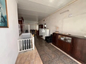 Moradia T8 para Venda em Corroios