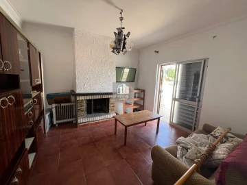 Moradia T8 para Venda em Corroios