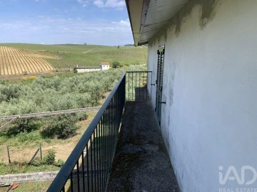 Terreno para Venda em Castedo e Cotas