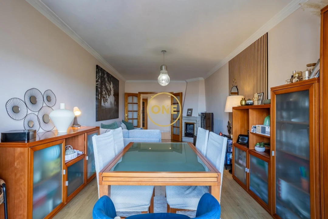 Apartamento T3 para Venda em Póvoa de Santa Iria e Forte da Casa Foto 5