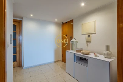 Apartamento T3 para Venda em Póvoa de Santa Iria e Forte da Casa