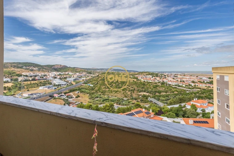 Apartamento T3 para Venda em Póvoa de Santa Iria e Forte da Casa Foto 8