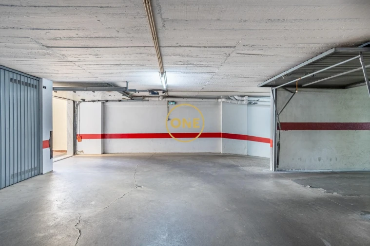 Apartamento T3 para Venda em Póvoa de Santa Iria e Forte da Casa Foto 31