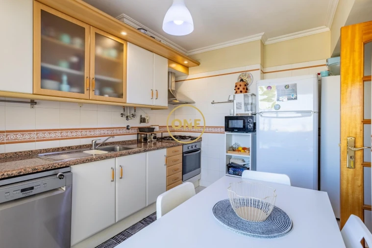Apartamento T3 para Venda em Póvoa de Santa Iria e Forte da Casa Foto 14