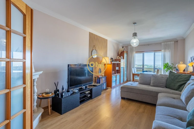Apartamento T3 para Venda em Póvoa de Santa Iria e Forte da Casa Foto 4
