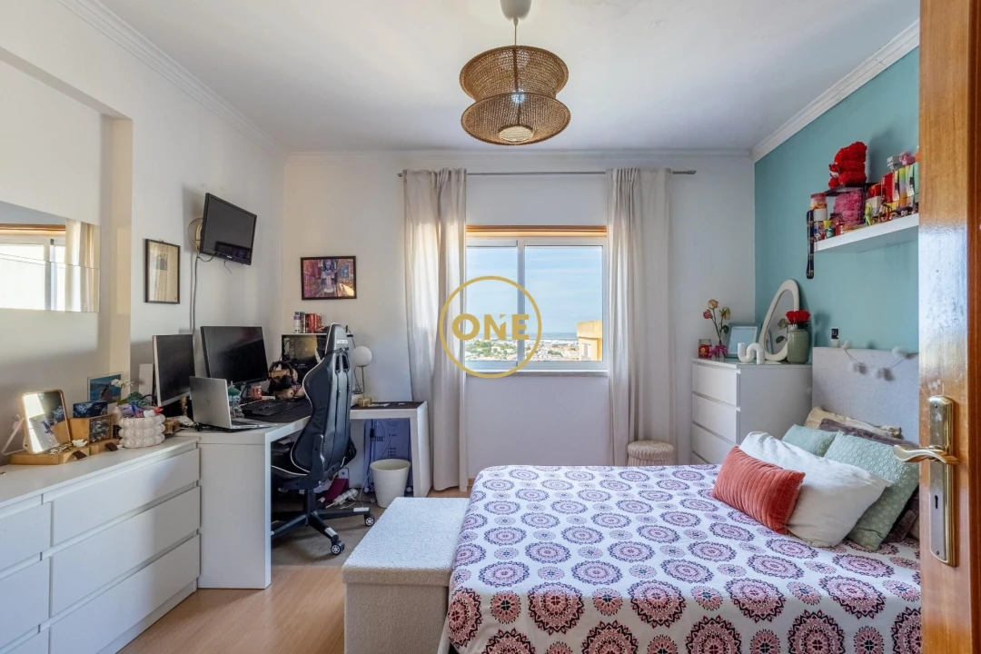 Apartamento T3 para Venda em Póvoa de Santa Iria e Forte da Casa Foto 25
