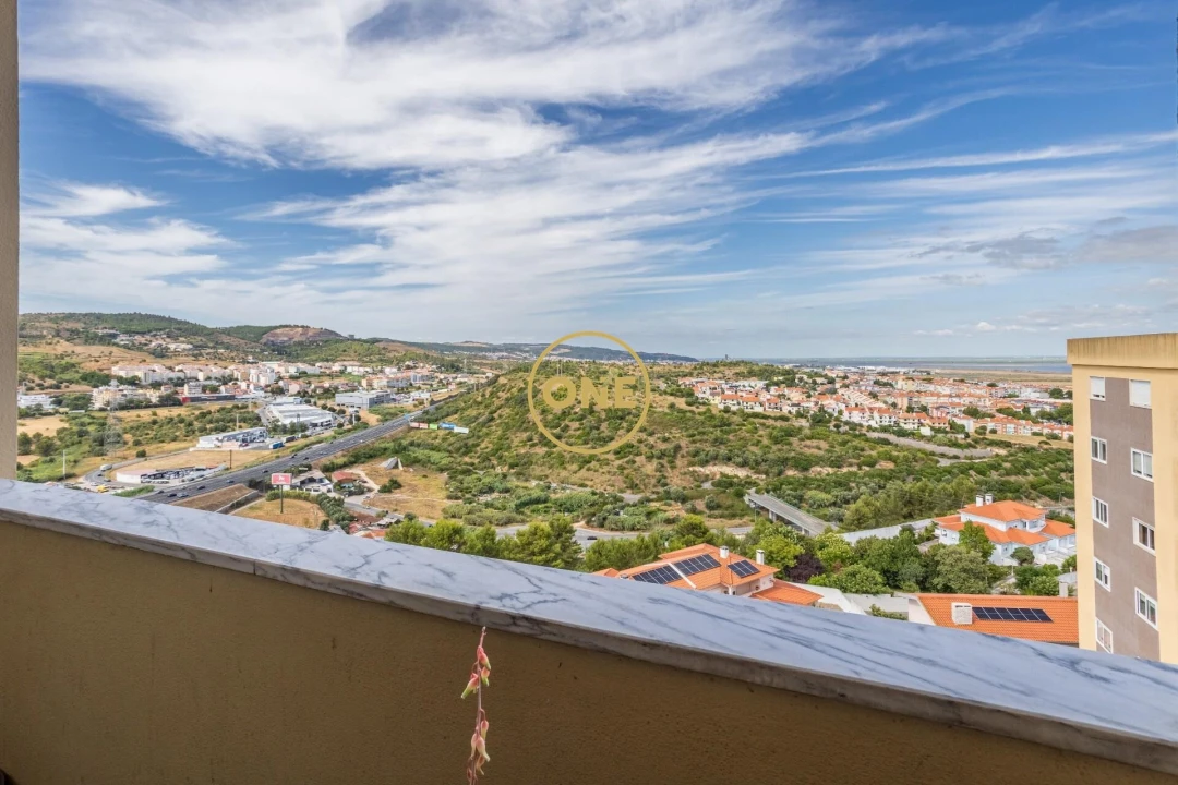 Apartamento T3 para Venda em Póvoa de Santa Iria e Forte da Casa Foto 8