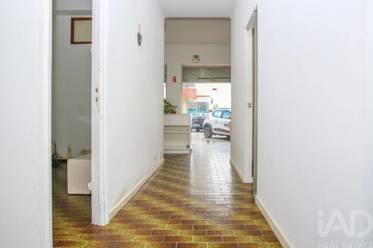 Loja para Arrendamento em Lourinhã e Atalaia Foto 17
