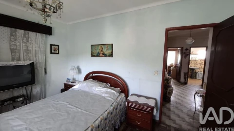 Moradia T3 para Venda em Adoufe e Vilarinho de Samardã