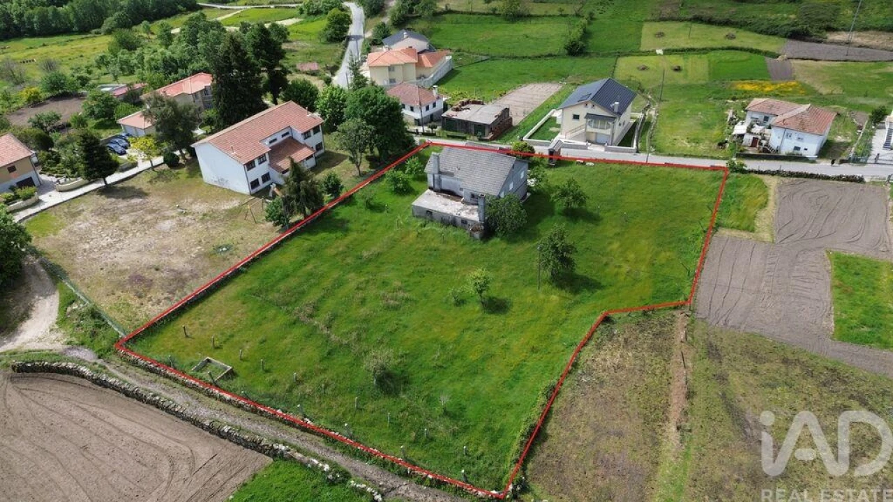 Moradia T3 para Venda em Adoufe e Vilarinho de Samardã Foto 3