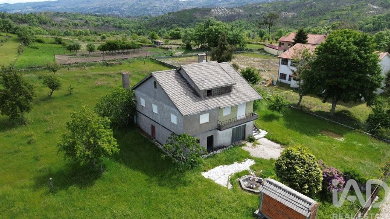 Moradia T3 para Venda em Adoufe e Vilarinho de Samardã Foto 5