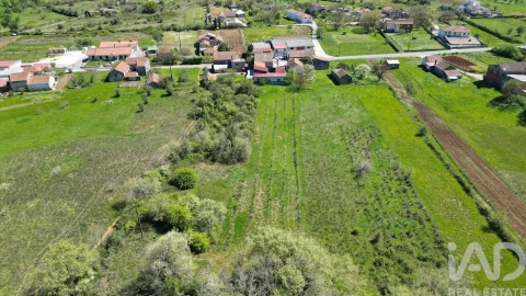 Moradia T4 para Venda em Cumeeira