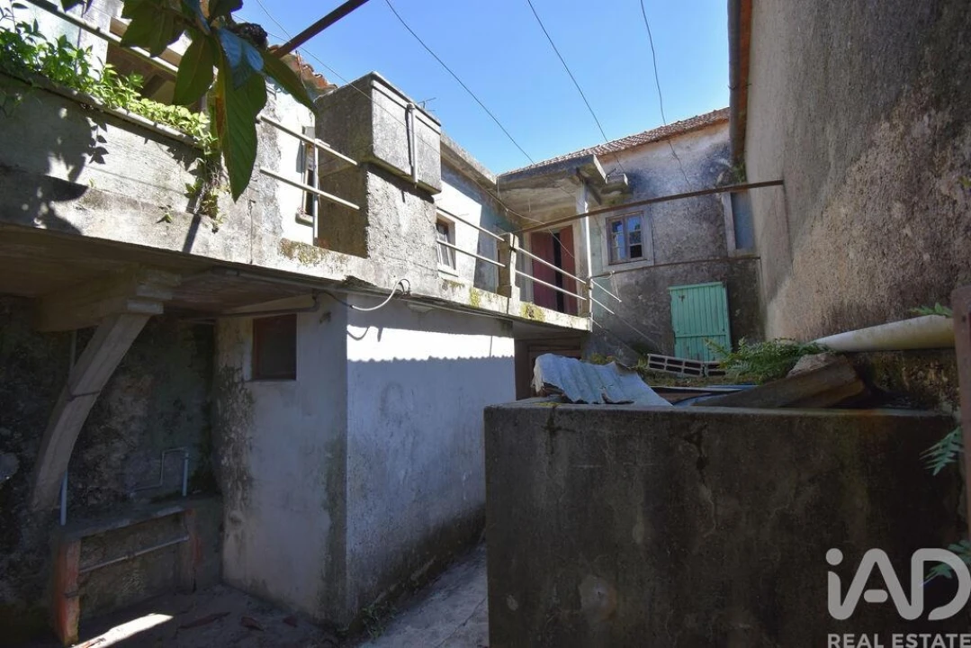 Moradia T4 para Venda em Cumeeira Foto 4