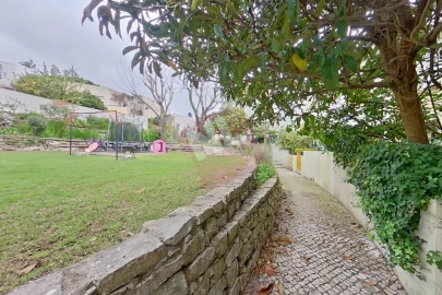 Moradia T5 para Venda em Lumiar