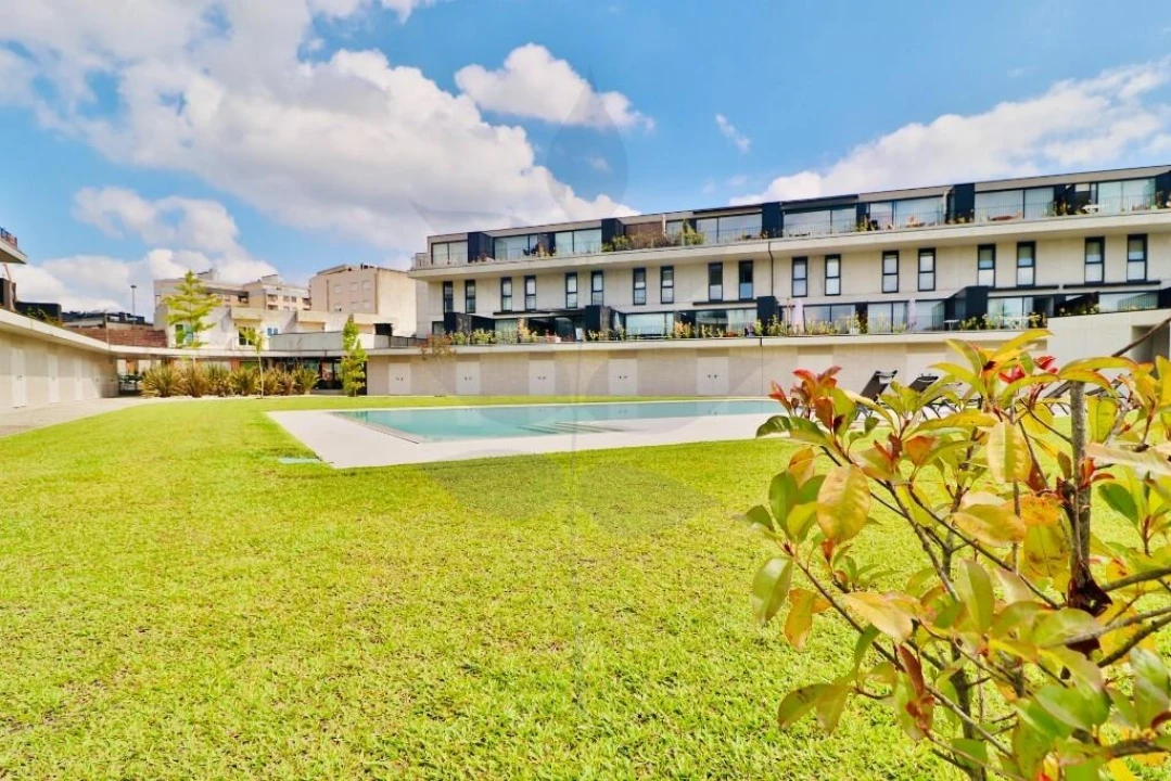 Apartamento T3 para Venda em Vila de Prado Foto 1