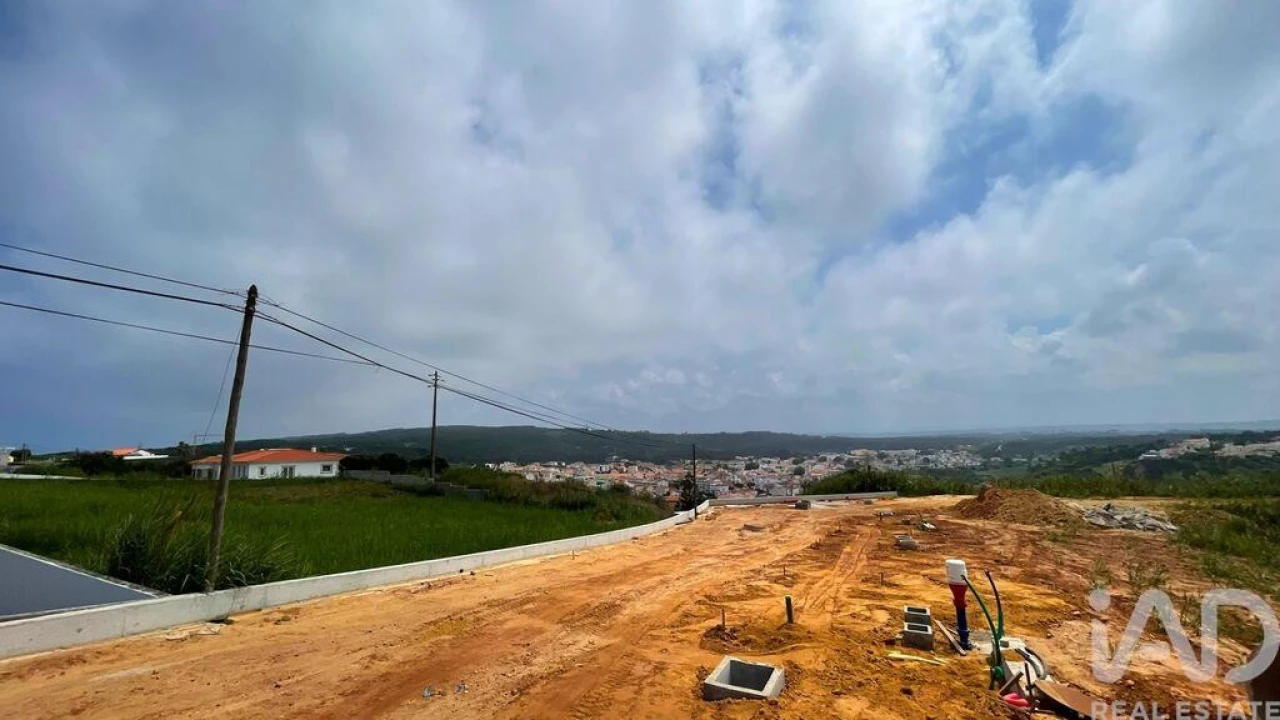 Terreno para Venda em Foz do Arelho Foto 2