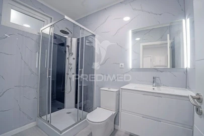 Apartamento T2 para Venda em Oeiras e São Julião da Barra, Paço de Arcos e Caxias