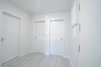 Apartamento T2 para Venda em Oeiras e São Julião da Barra, Paço de Arcos e Caxias