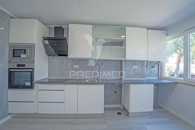 Apartamento T2 para Venda em Oeiras e São Julião da Barra, Paço de Arcos e Caxias Foto 2
