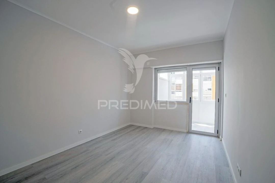 Apartamento T2 para Venda em Oeiras e São Julião da Barra, Paço de Arcos e Caxias Foto 16
