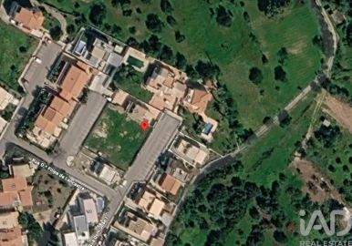 Terreno para Venda em Quelfes