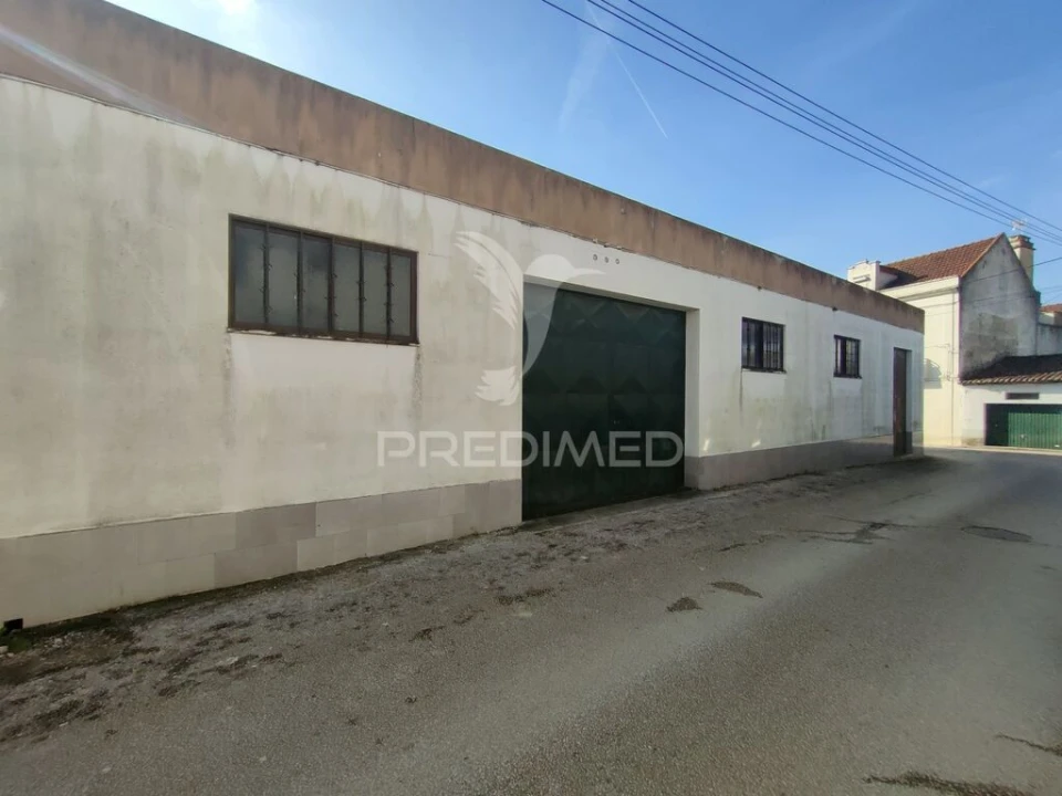 Armazém para Venda em Alcanena e Vila Moreira Foto 6