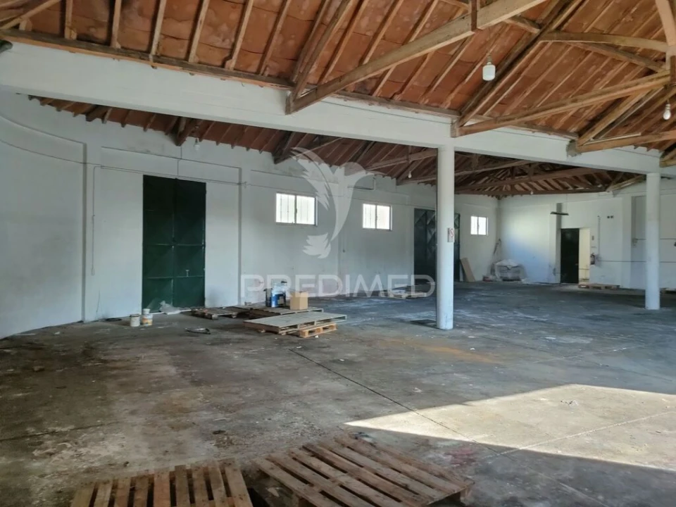 Armazém para Venda em Alcanena e Vila Moreira Foto 8