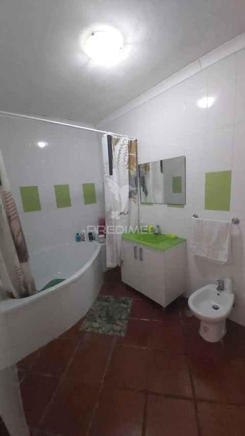 Moradia T3 para Venda em São João Baptista