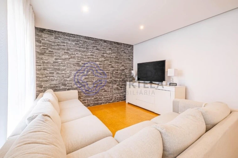 Apartamento T3 para Venda em Caparica e Trafaria Foto 2