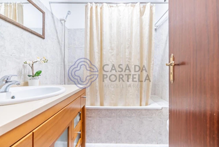 Apartamento T3 para Venda em Caparica e Trafaria Foto 24