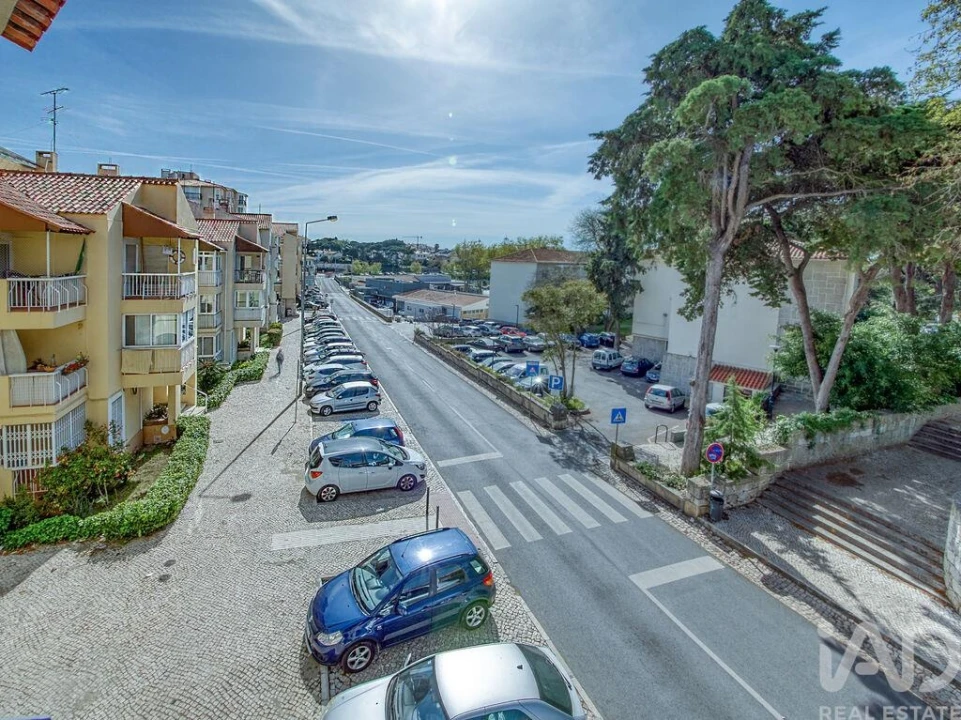Apartamento T5 para Venda em Carcavelos e Parede Foto 6