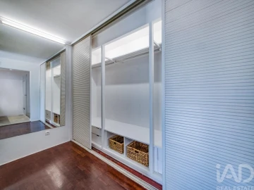 Apartamento T5 para Venda em Carcavelos e Parede