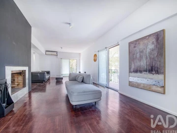 Apartamento T5 para Venda em Carcavelos e Parede