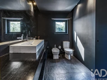 Apartamento T5 para Venda em Carcavelos e Parede