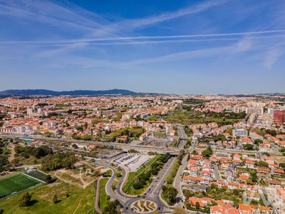Apartamento T5 para Venda em Carcavelos e Parede Foto 2