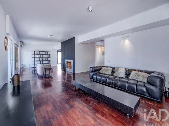 Apartamento T5 para Venda em Carcavelos e Parede Foto 10