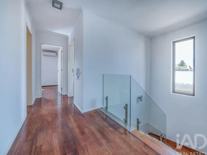 Apartamento T5 para Venda em Carcavelos e Parede Foto 22