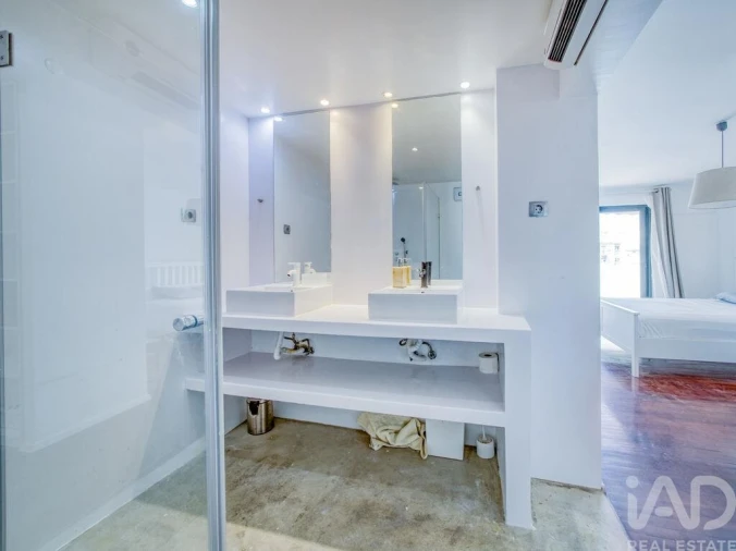 Apartamento T5 para Venda em Carcavelos e Parede Foto 36