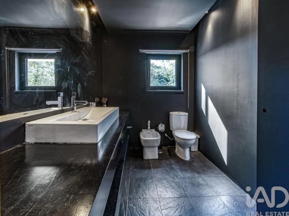 Apartamento T5 para Venda em Carcavelos e Parede Foto 17