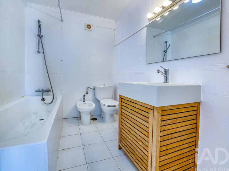 Apartamento T5 para Venda em Carcavelos e Parede Foto 21