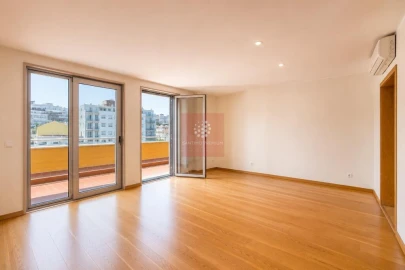 Apartamento T2 para Venda em Avenidas Novas