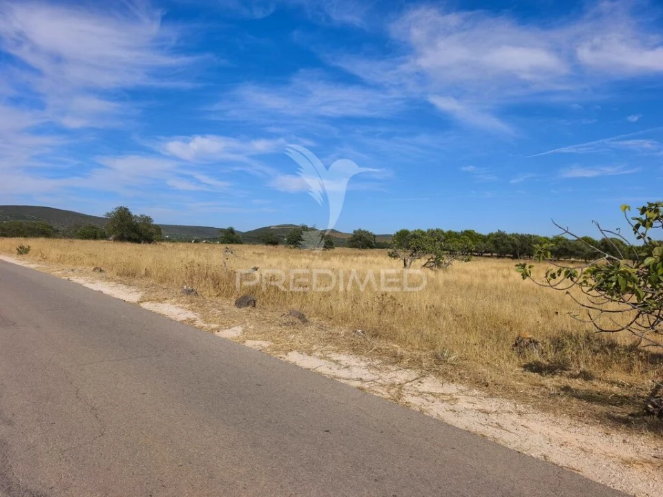 Terreno para Venda em Paderne Foto 1