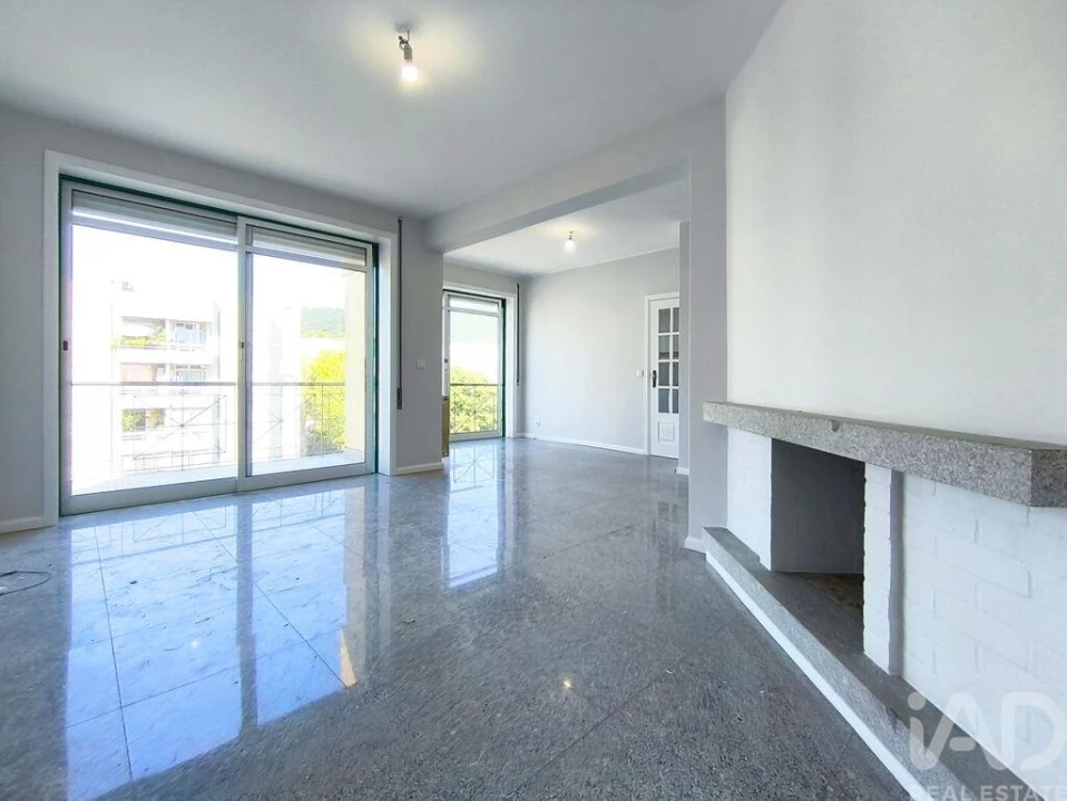 Apartamento T2 para Venda em Subportela, Deocriste e Portela Susã Foto 1