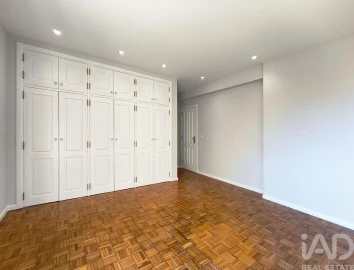 Apartamento T2 para Venda em Subportela, Deocriste e Portela Susã