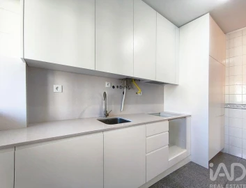 Apartamento T2 para Venda em Subportela, Deocriste e Portela Susã