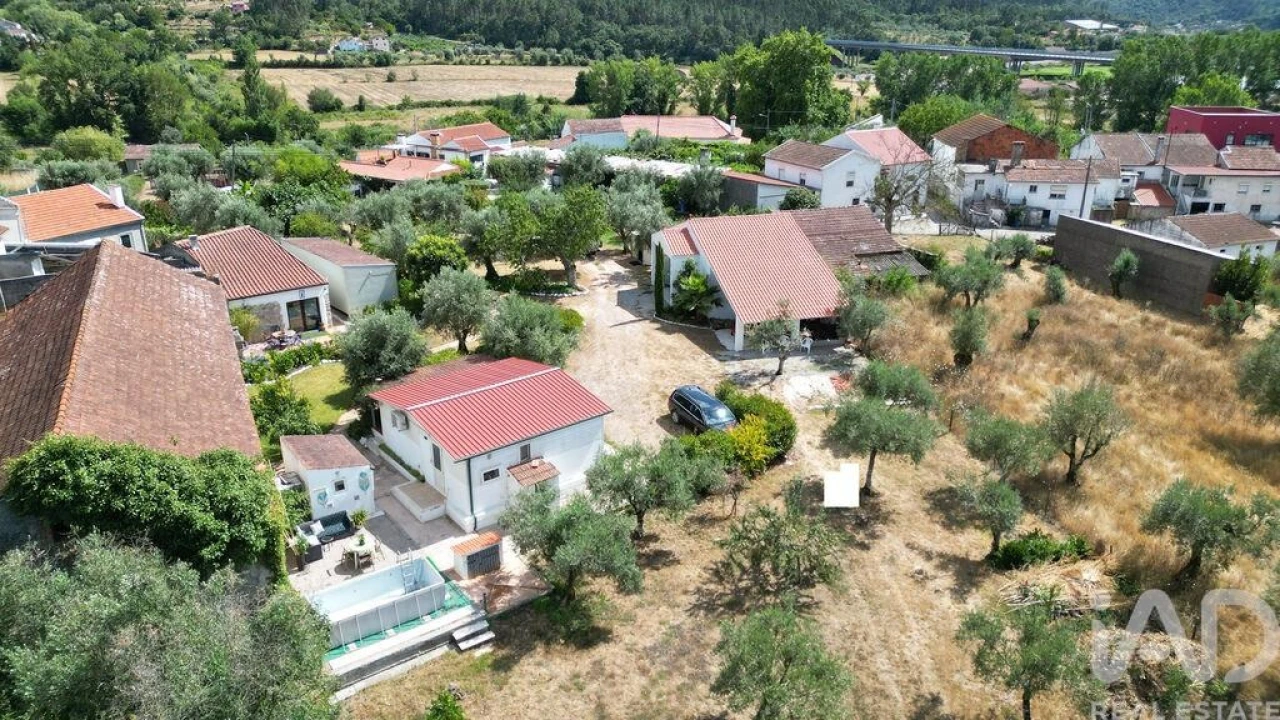 Terreno para Venda em São Miguel, Santa Eufémia e Rabaçal Foto 1