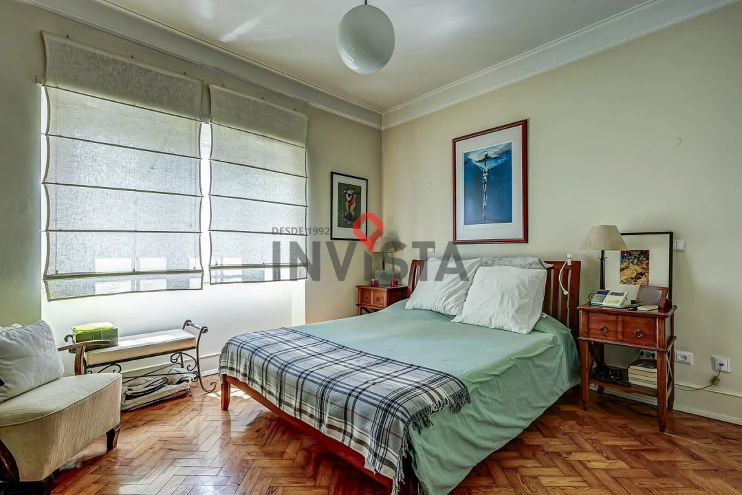 Apartamento T3 para Venda em Alvalade Foto 17