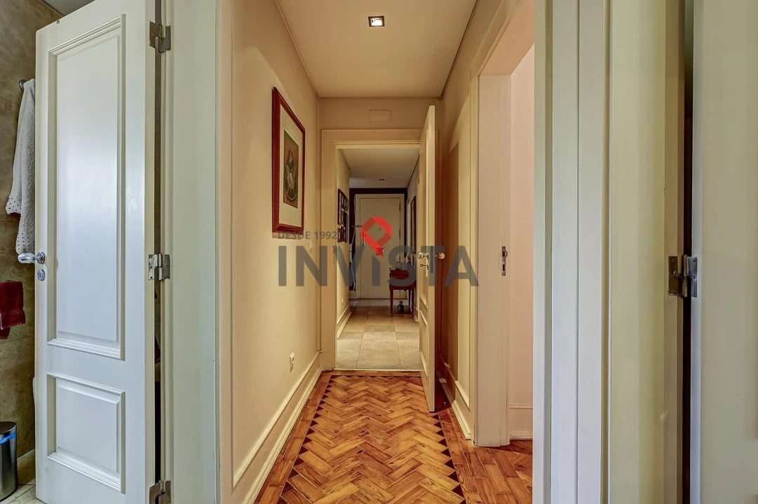 Apartamento T3 para Venda em Alvalade Foto 14