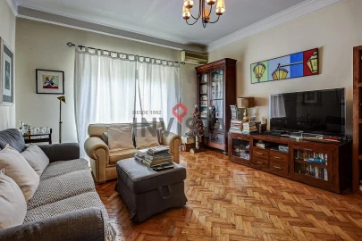Apartamento T3 para Venda em Alvalade