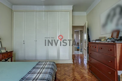 Apartamento T3 para Venda em Alvalade